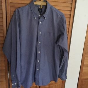 GAP Men’s shirt